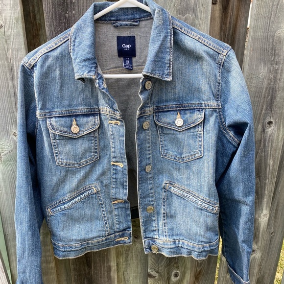 Gap Cropped Jean Jacket like new - Picture 1 of 5